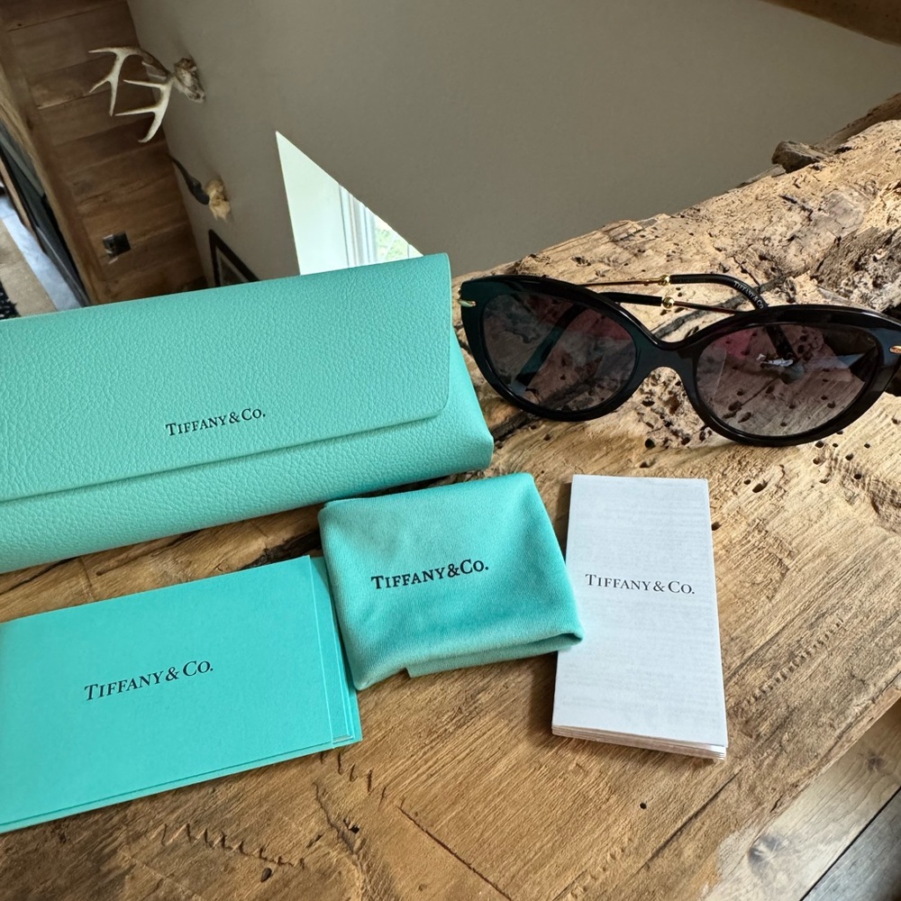 Tiffany 4187F  80013C Sunglasses with Tiffany case and dust cloth, Authentic - Picture 3 of 5